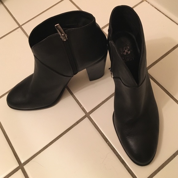 Vince Camuto Franell Bootie!! - Picture 2 of 3